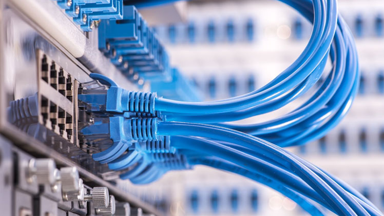 雄聚TPE彈性體包膠PVC在線材插頭上的應用